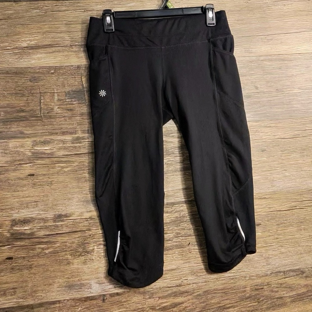 Athleta Black Capri Leggings